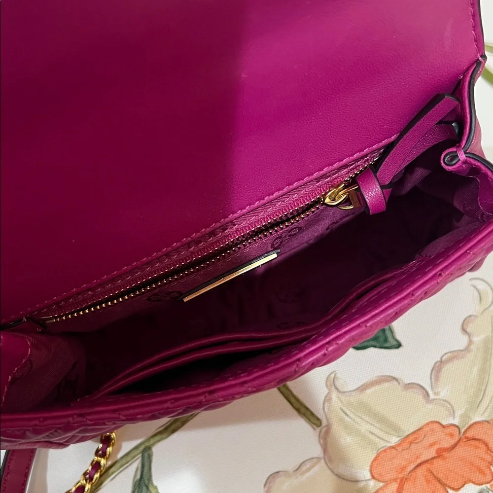 Tory Burch Fleming Small Convertible Shoulder Bag - Picture 4 of 5